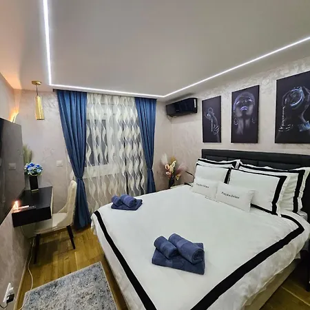 Apartment Posejdon Deluxe 3 *